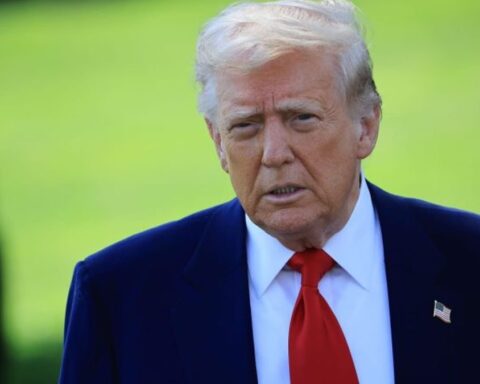 Trump'tan John Bolton'a sert eleştiriler ve gizli bilgi davası süreci devam ediyor