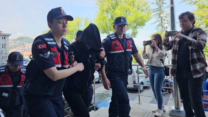 Zonguldak'ta Sevgilisini Bıçaklayarak Öldürdüğünü İtiraf Etti